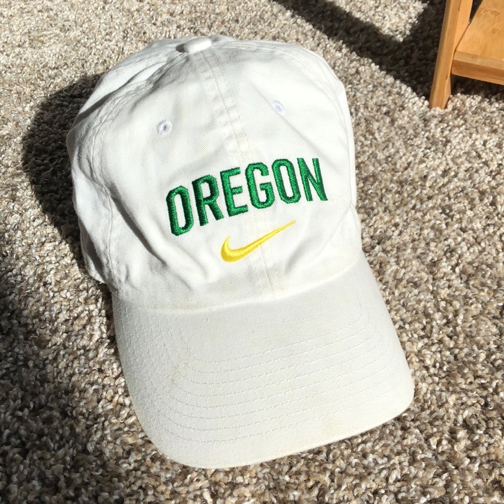 Nike Oregon hat, canvas material